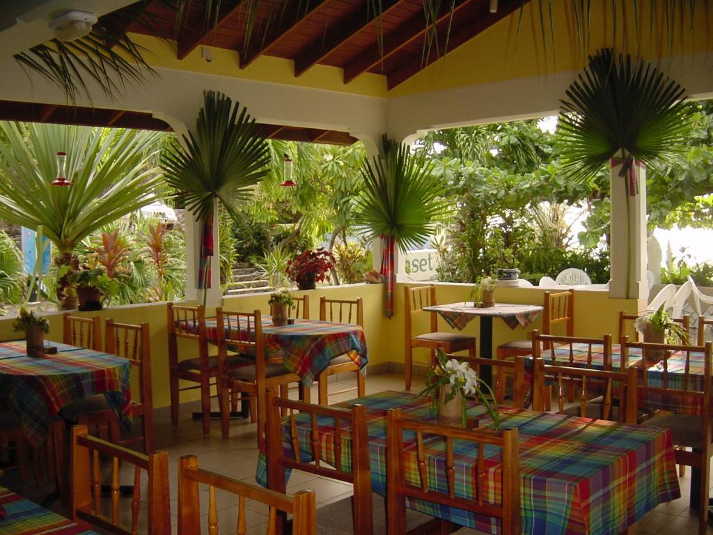 Sunset Bay Club & Seaside Dive Resort Сэлисбури Экстерьер фото